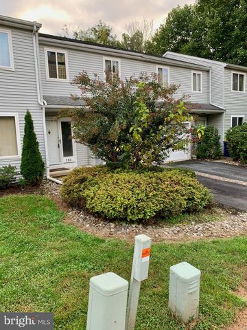 121 REGISTER DR, Newark, DE 19711