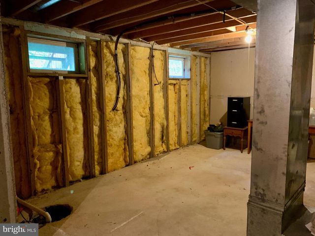 121 REGISTER DR, Newark, DE 19711