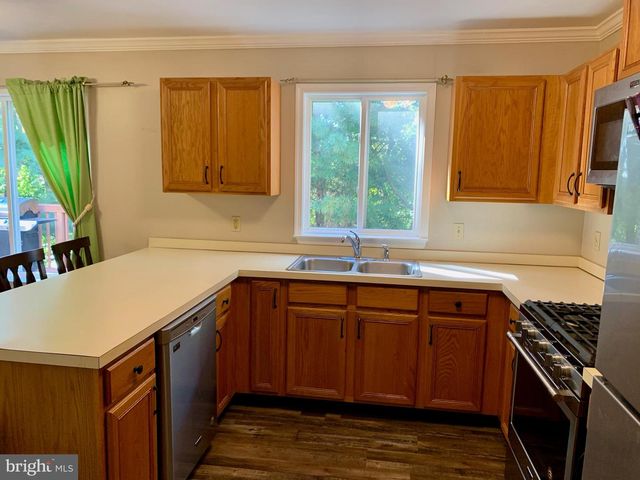 121 REGISTER DR, Newark, DE 19711