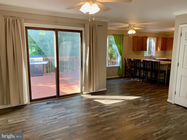 121 REGISTER DR, Newark, DE 19711