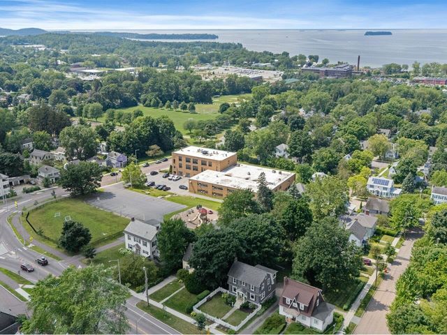 29 Shelburne Street, Burlington, VT 05401