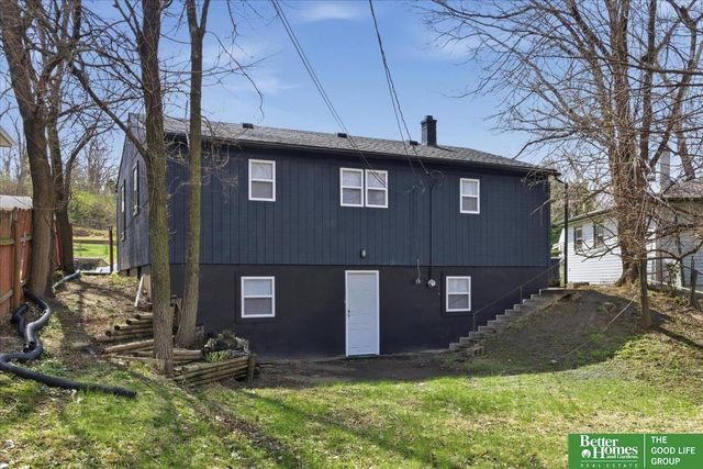 7407 N 34 Street, Omaha, NE 68112