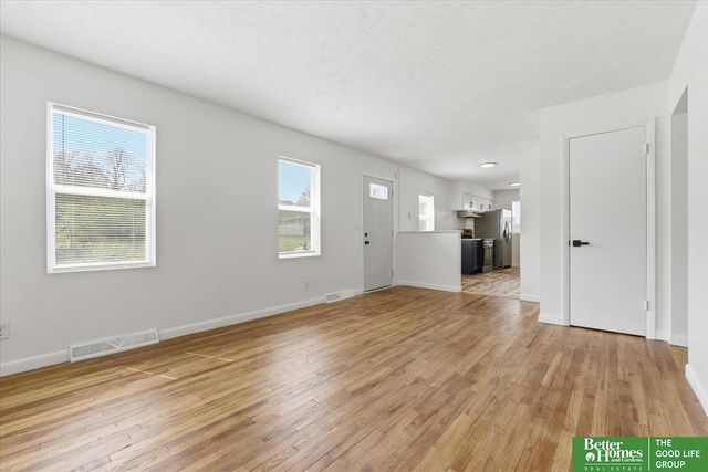 7407 N 34 Street, Omaha, NE 68112