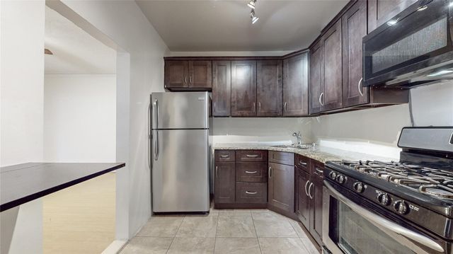1974 Crotona Avenue 4, Bronx, NY 10457