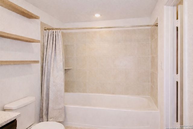 7427 Equinox Corner, San Antonio, TX 78252