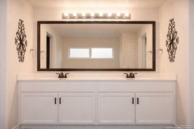 7427 Equinox Corner, San Antonio, TX 78252