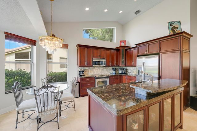 7136 ASHFORD Lane, Boynton Beach, FL 33472