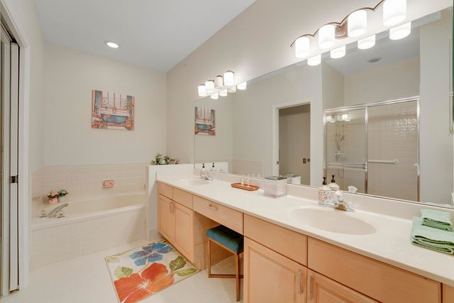 7136 ASHFORD Lane, Boynton Beach, FL 33472