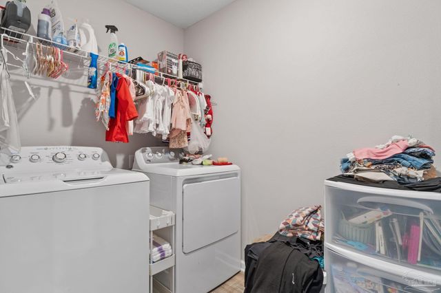 5528 Lancelot Tr, Milton, FL 32583