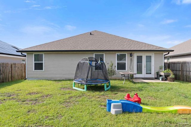 5528 Lancelot Tr, Milton, FL 32583