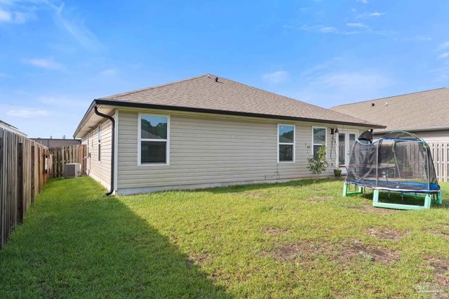 5528 Lancelot Tr, Milton, FL 32583