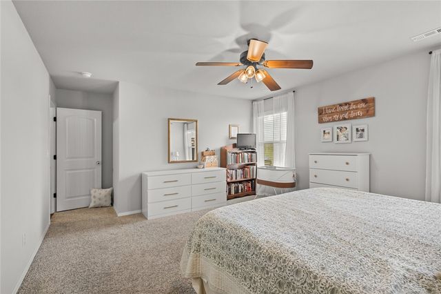 626 Woodcreek Loop, Lowell, AR 72745