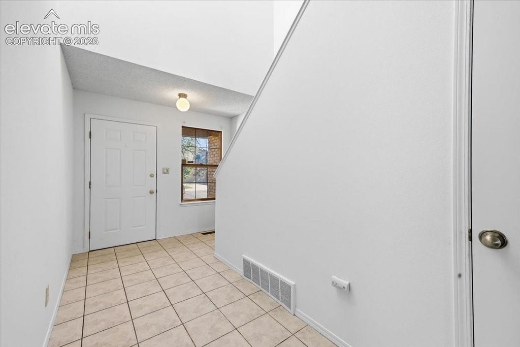 1519 Sausalito Drive, Colorado Springs, CO 80907 — photo 2