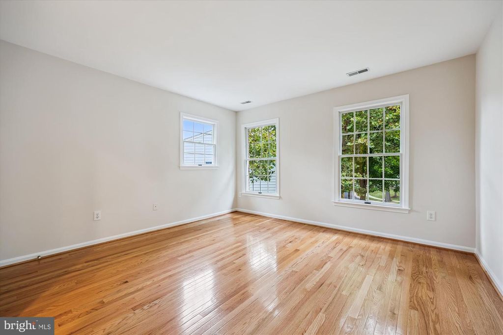 13 CLIMBING ROSE CT, Rockville, MD 20850