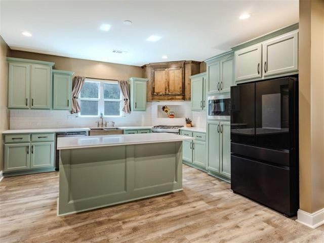 3193 Jennifer ln, Lake Charles, LA 70611