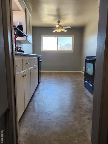 24643 Rosalind, Eastpointe, MI 48021