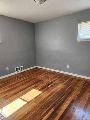 24643 Rosalind, Eastpointe, MI 48021