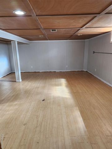 24643 Rosalind, Eastpointe, MI 48021