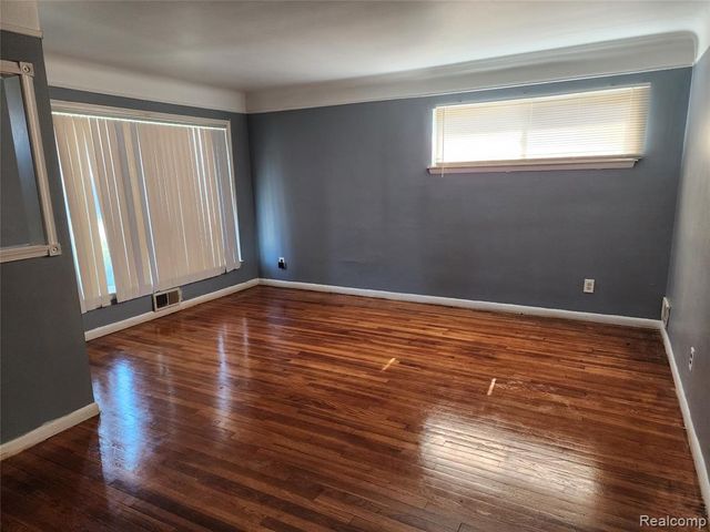 24643 Rosalind, Eastpointe, MI 48021