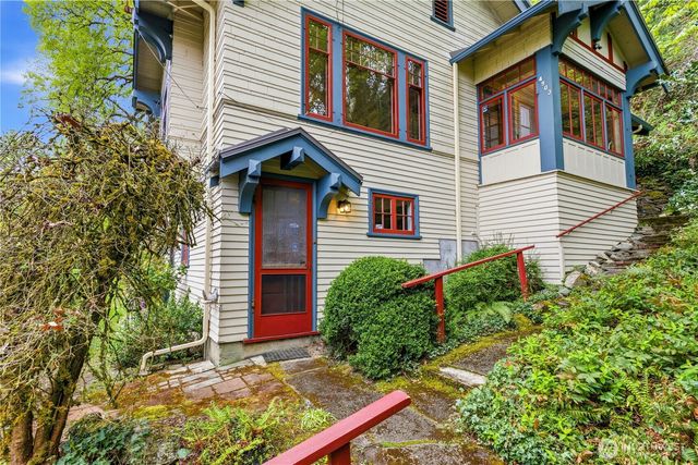 4903 S 31st Avenue, Seattle, WA 98108