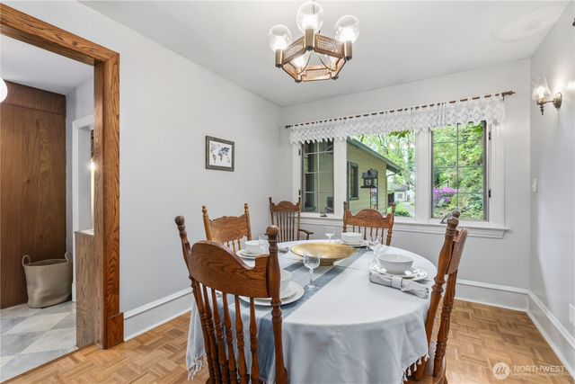 4903 S 31st Avenue, Seattle, WA 98108