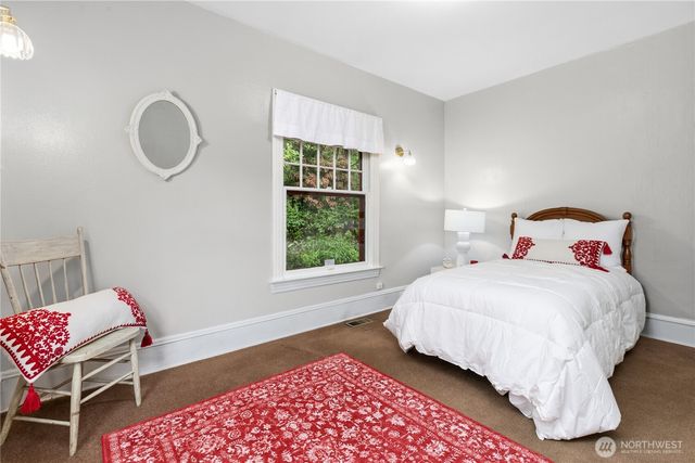4903 S 31st Avenue, Seattle, WA 98108