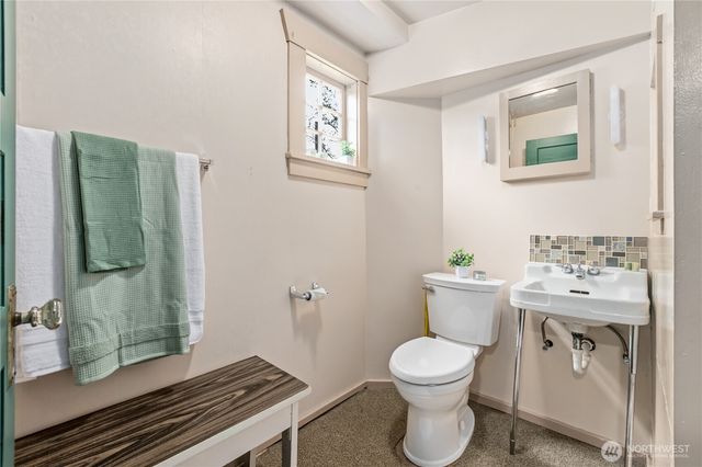 4903 S 31st Avenue, Seattle, WA 98108