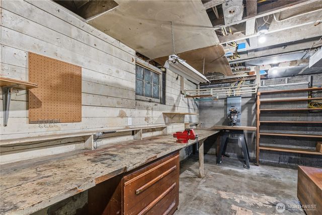 4903 S 31st Avenue, Seattle, WA 98108