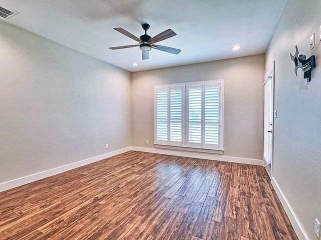 3347 Sabine Street, Athens, TX 75752