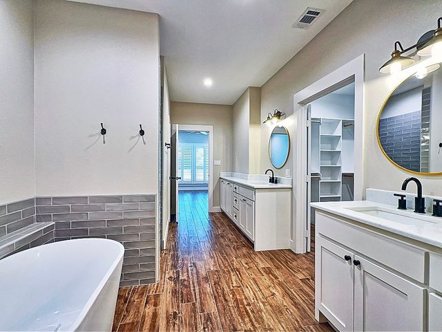 3347 Sabine Street, Athens, TX 75752