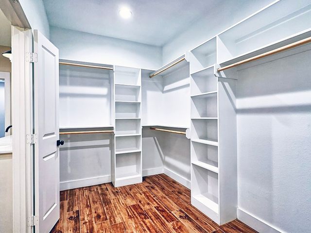 3347 Sabine Street, Athens, TX 75752