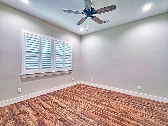 3347 Sabine Street, Athens, TX 75752