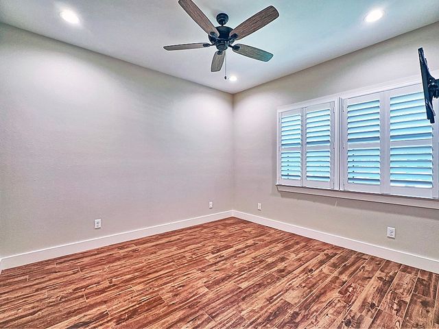 3347 Sabine Street, Athens, TX 75752