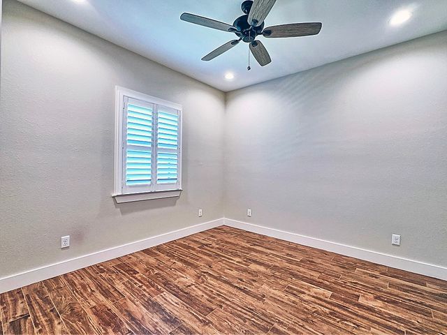 3347 Sabine Street, Athens, TX 75752