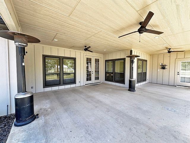 3347 Sabine Street, Athens, TX 75752