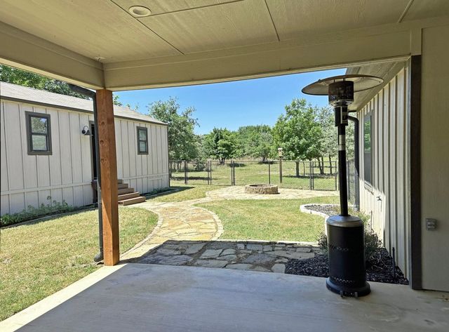 3347 Sabine Street, Athens, TX 75752