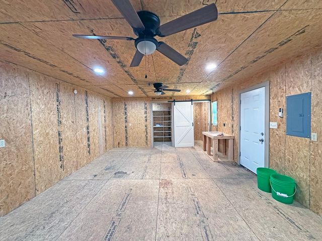 3347 Sabine Street, Athens, TX 75752