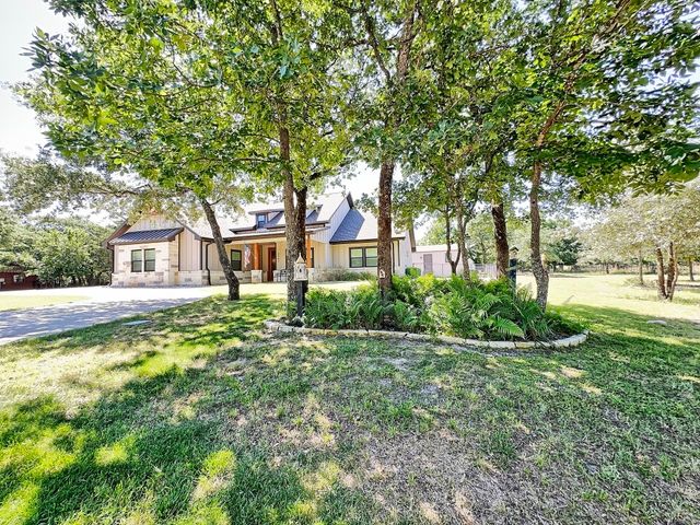 3347 Sabine Street, Athens, TX 75752