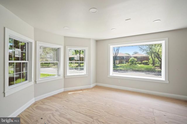 172 FRANKLIN CORNER RD, Lawrence Township, NJ 08648