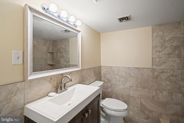 172 FRANKLIN CORNER RD, Lawrence Township, NJ 08648