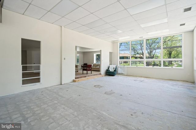 172 FRANKLIN CORNER RD, Lawrence Township, NJ 08648