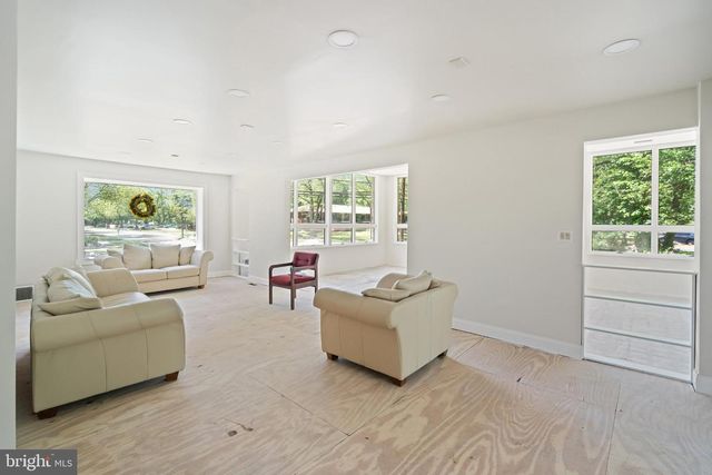 172 FRANKLIN CORNER RD, Lawrence Township, NJ 08648