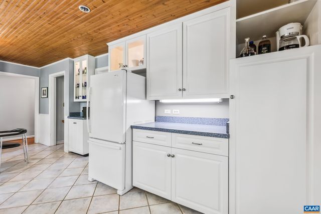 2402 BENNINGTON RD, Charlottesville, VA 22901