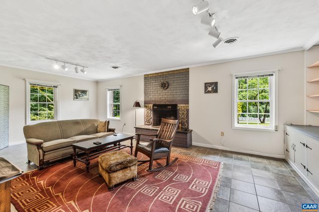 2402 BENNINGTON RD, Charlottesville, VA 22901