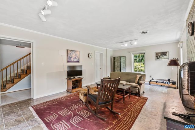 2402 BENNINGTON RD, Charlottesville, VA 22901