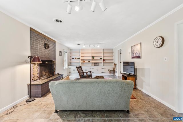 2402 BENNINGTON RD, Charlottesville, VA 22901