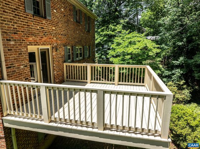 2402 BENNINGTON RD, Charlottesville, VA 22901