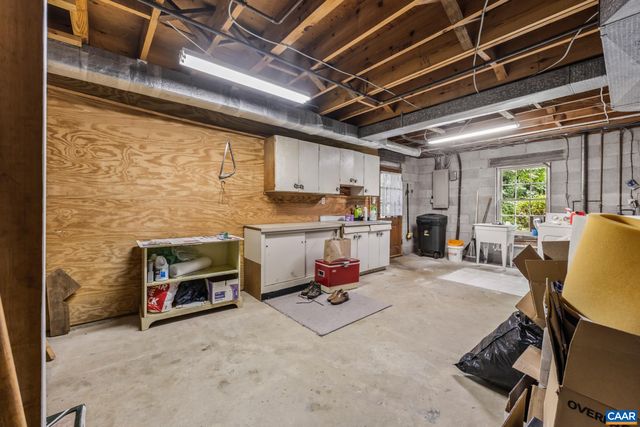 2402 BENNINGTON RD, Charlottesville, VA 22901