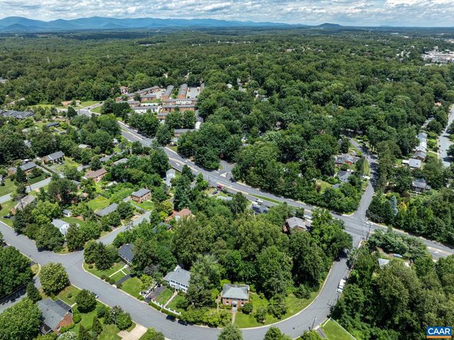 2402 BENNINGTON RD, Charlottesville, VA 22901