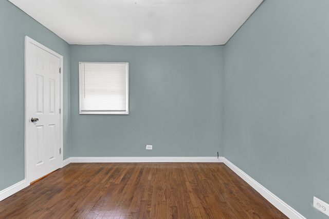 13240 S Saint Lawrence Avenue, Chicago, IL 60827